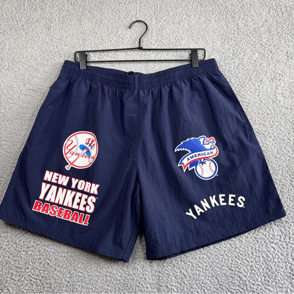 Mitchell & Ness Multi Hit Nylon Shorts Vintage Logo New York Yankees Sz XL  NWT